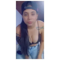 thais_7xx's Profile Pic