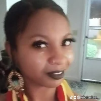 Ladiv33 的个人资料图片