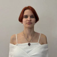 HyeOuthouse, Stripchat webcam model
