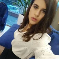 WowGirll's Profile Pic