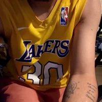 Djnonude Φωτ, Προφίλ