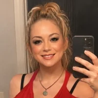 amandatheblondewife's Avatar Pic