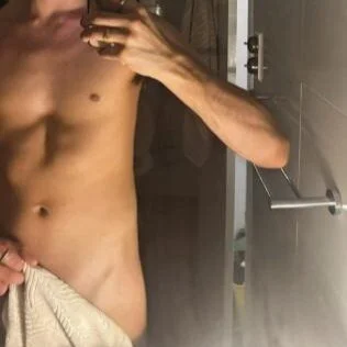 hornytamilboy05 profile photo