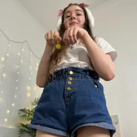 Gambar Profil Holly_Crystal