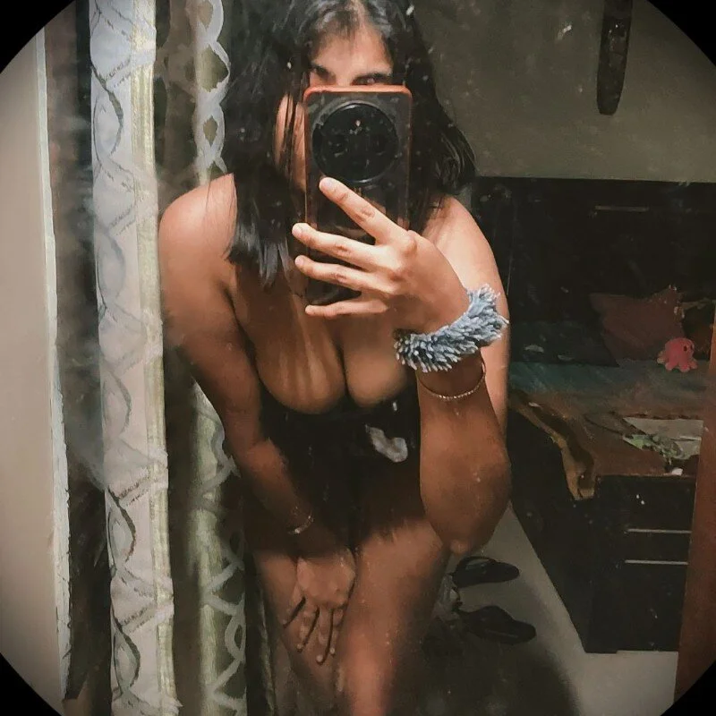 Simy12 profile photo