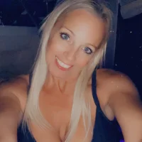 Carlyluv's Profile Pic