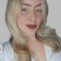 Valentina_St 头像图片