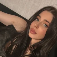 dolly_ly's Profile Pic