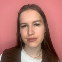 QueenieBench's Profile Pic