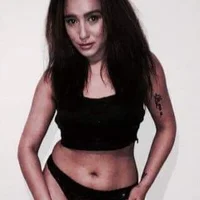 clara_blake - Profil Fotoğrafı