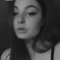 Wolf_Girll's Profile Pic