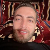Zake_zake's Profile Pic