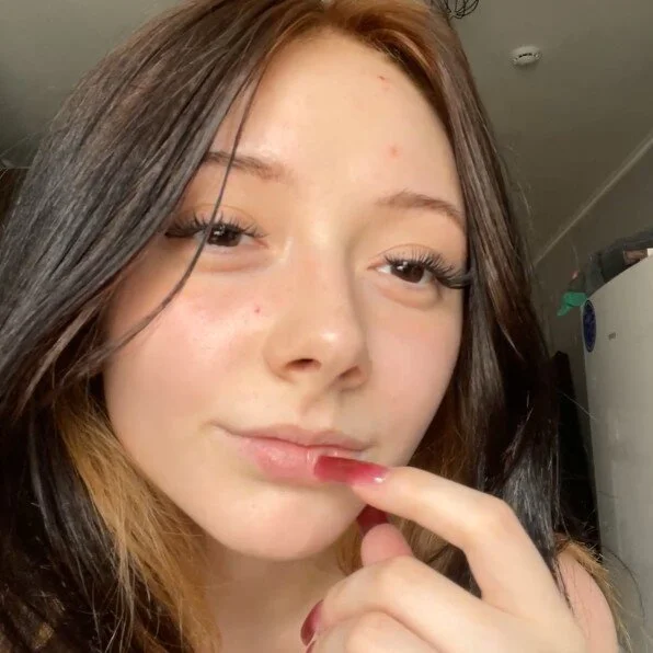 FlamingRoses Stripchat profile image