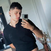 YoungSett's Profile Pic