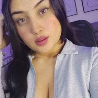 Mackenzie_Bell 的个人资料图片