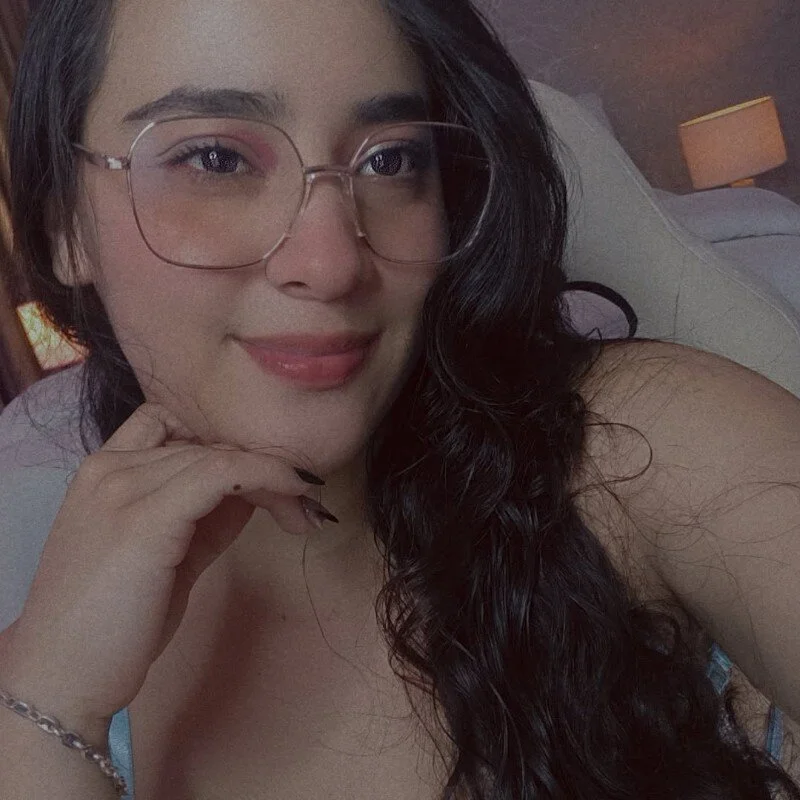 Viiolet_rosee profile photo