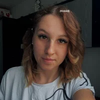 Sonya-20's Profile Pic