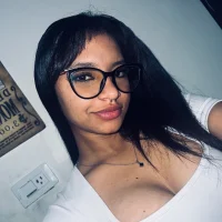 Queen_Gris's Profile Pic