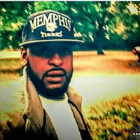 Lookingforher18's Avatar Photo