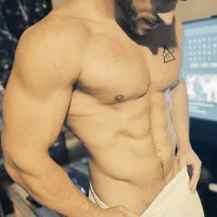 Themaindog's Profile Pic