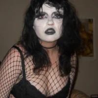 toadsinarow's Profile Pic