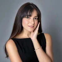 juelietadivine's Profile Pic