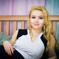 GoldyJanett's Profile Pic