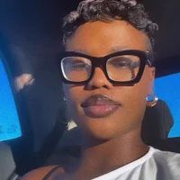 รูปอวาตาร์ของ Moonzy77