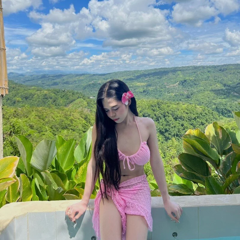 yoursweetreina profile photo