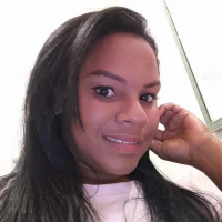 Lea_Shakiri's Avatar Pic