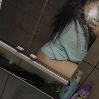 Профилна снимка на littlebitch09