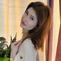 TheaFicken's Profile Pic