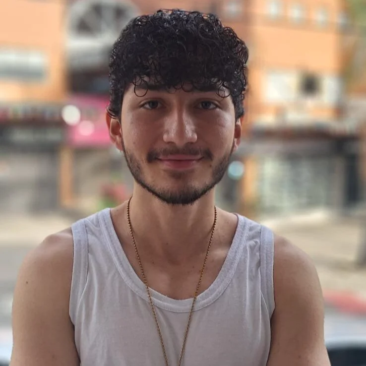 charmingboy_esteban profile photo
