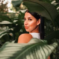 luvely_unique_'s Avatar Photo