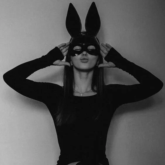 MonoGirl Stripchat profile image