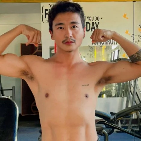 yourbestieasian profile photo