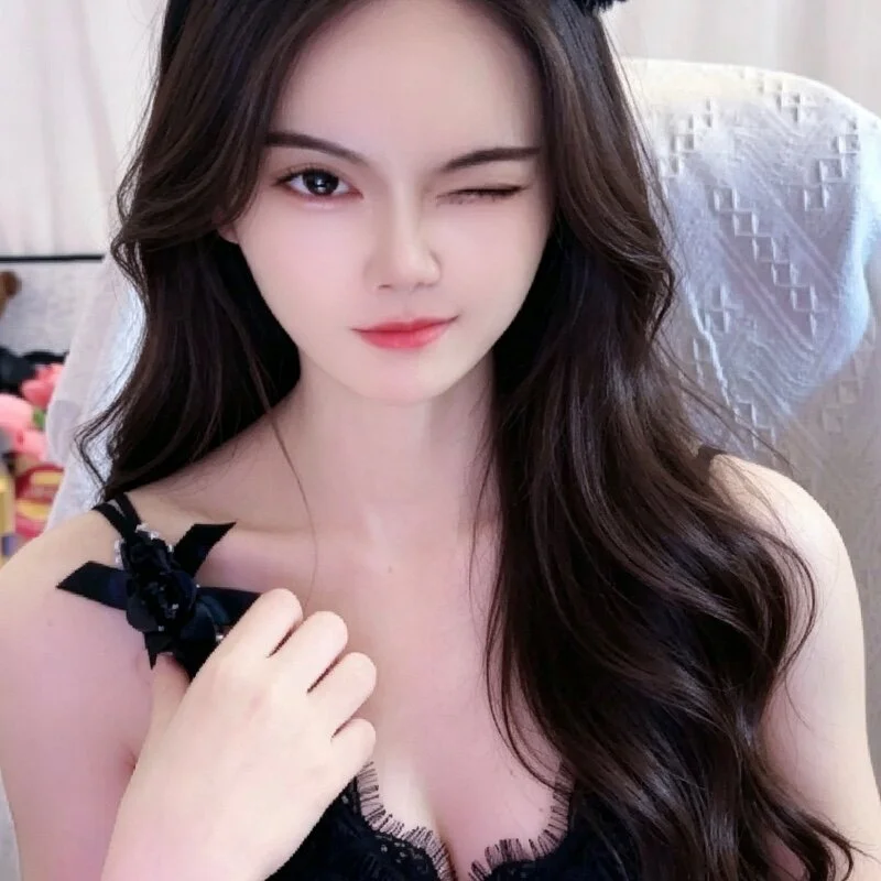Ella-008 Stripchat profile image