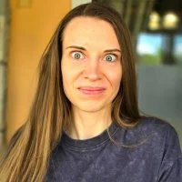 Larawinters' Avatar Pic
