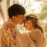 MiaAndWilliam's Avatar Pic