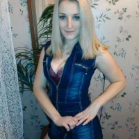 Ellie_Foxx Φωτ, Προφίλ