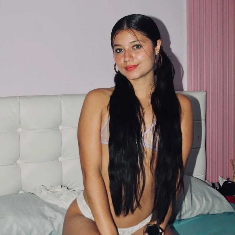 Emy_10pink profile photo