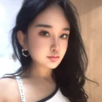 mo-mo-999's Avatar Pic