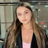 RosaStock's Profile Pic