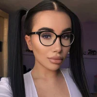 petite_sophiie's Profile Pic