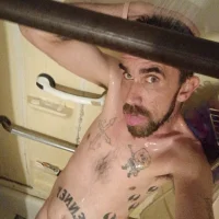 lomgdick's Profile Pic