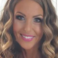 SusannaGlam_John's Avatar Pic