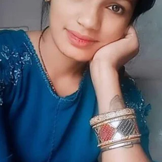 Poojashrma33 profile photo