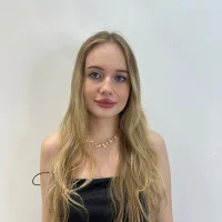 Gambar Profil TrishaCarey