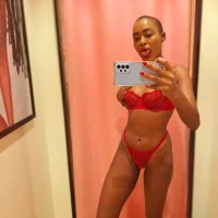 vodkapeegirls profilbillede