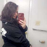 snowbunnylvsg's Avatar Photo